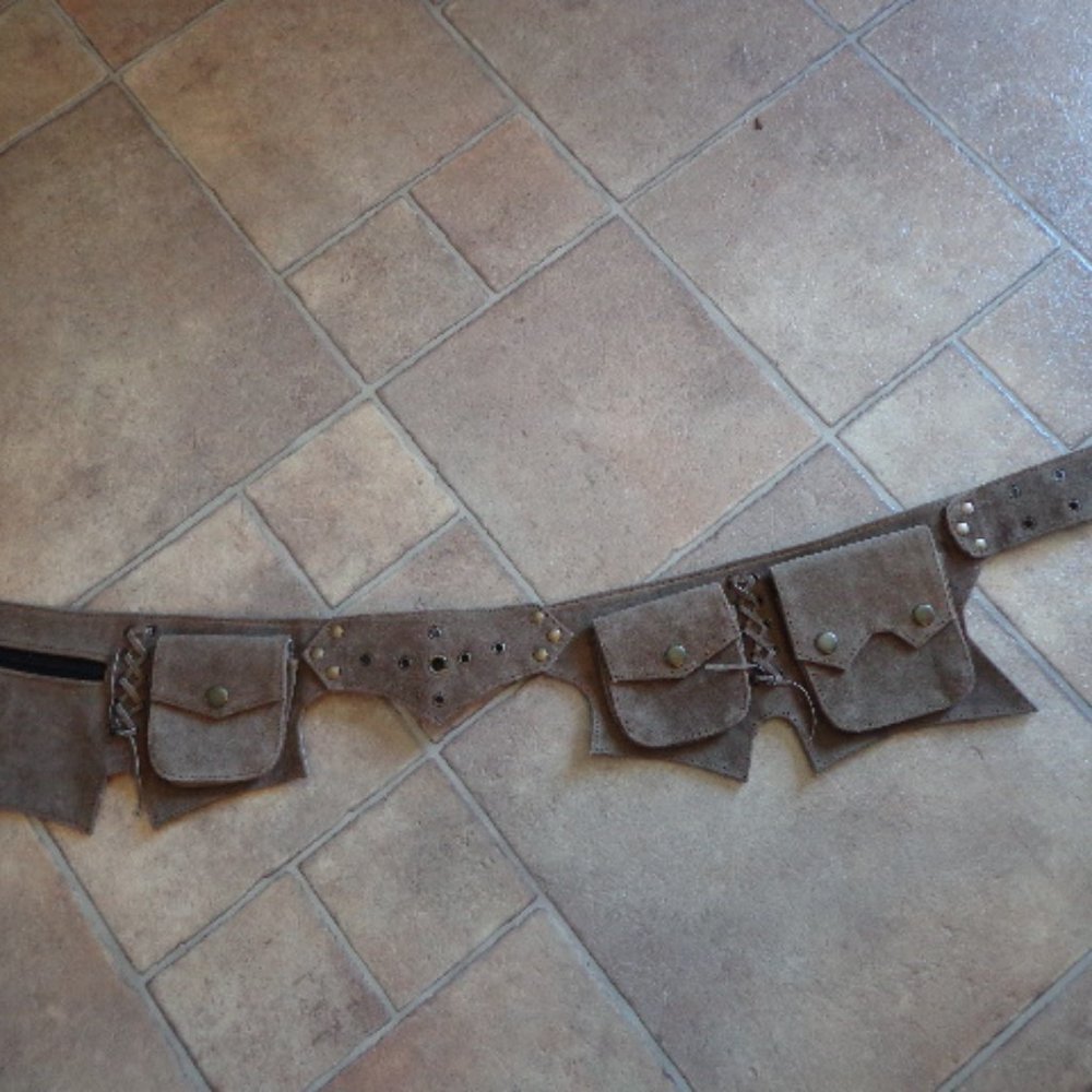 FIRM NEW! Leather Adjustable Boho Utility Hip Belt - Picture 2 of 12